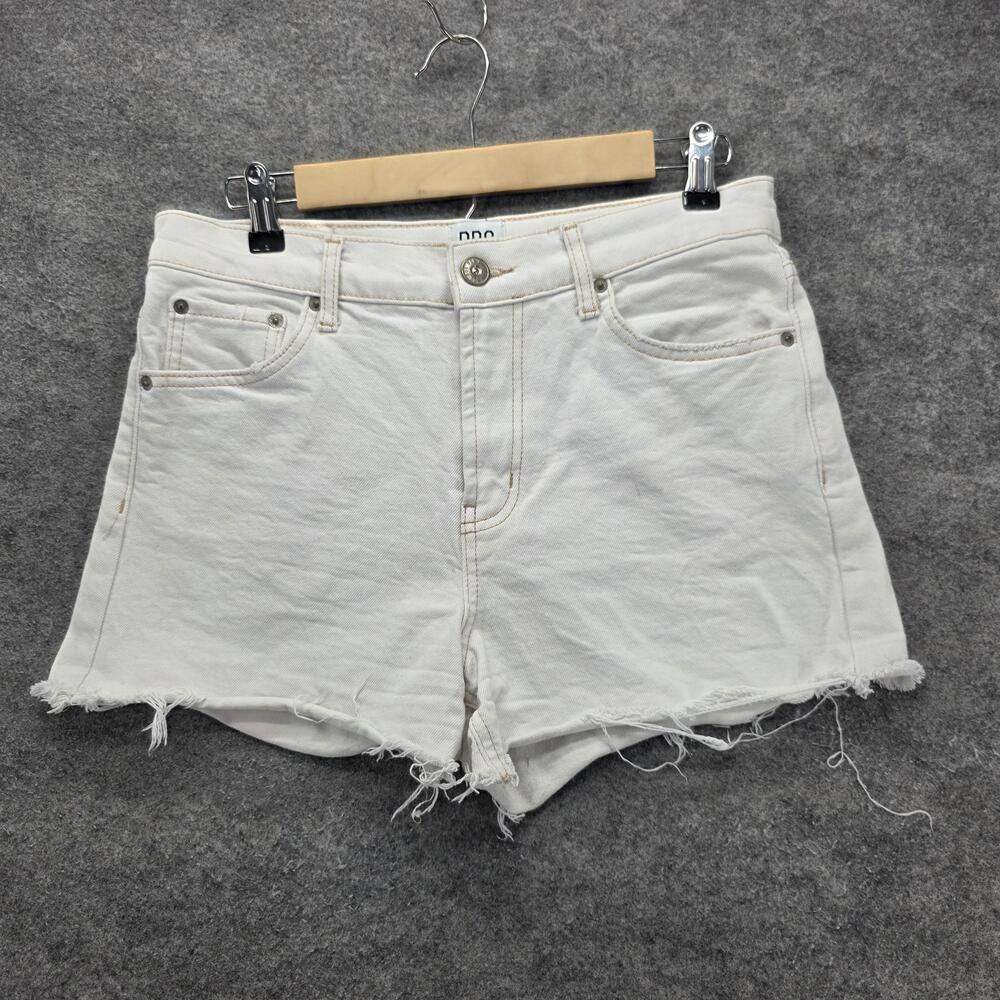 BDG Urban Outfitters Shorts Womens 28 White Denim High Rise Raw Hem Frayed